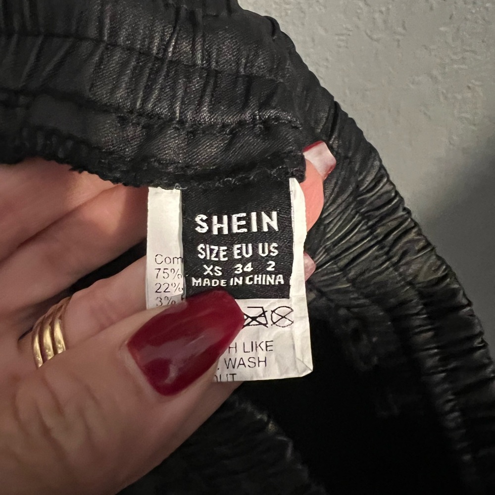SHEIN Faux Leather Pull on Women Pants - Picture 4 of 5